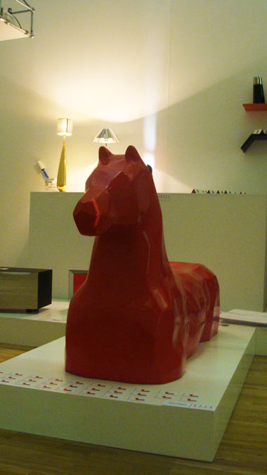 красный конь архмосква 2013, red ik horse