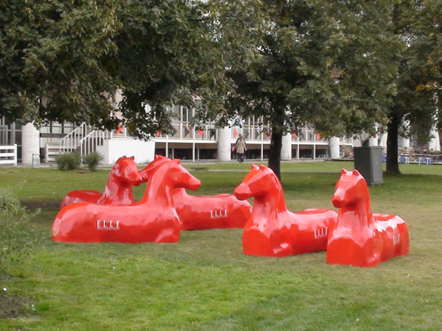 музеон красные кони