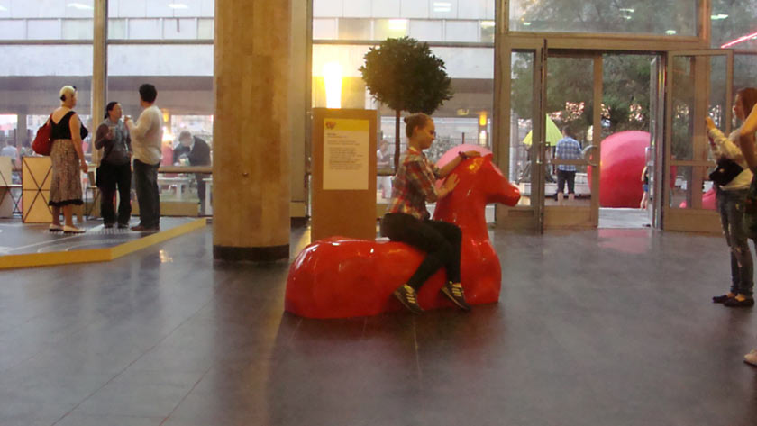 красный конь в музеях 2013